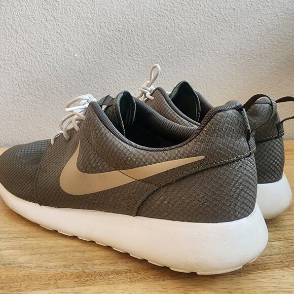 Nike Mens Roshe One Running Shoes Sneakers 511881-306 Cargo Khaki Green Size 13 - Picture 4 of 12